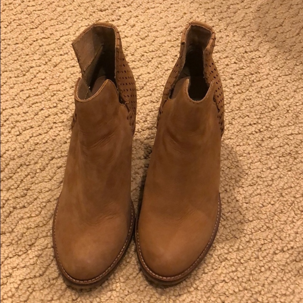 Brown boots